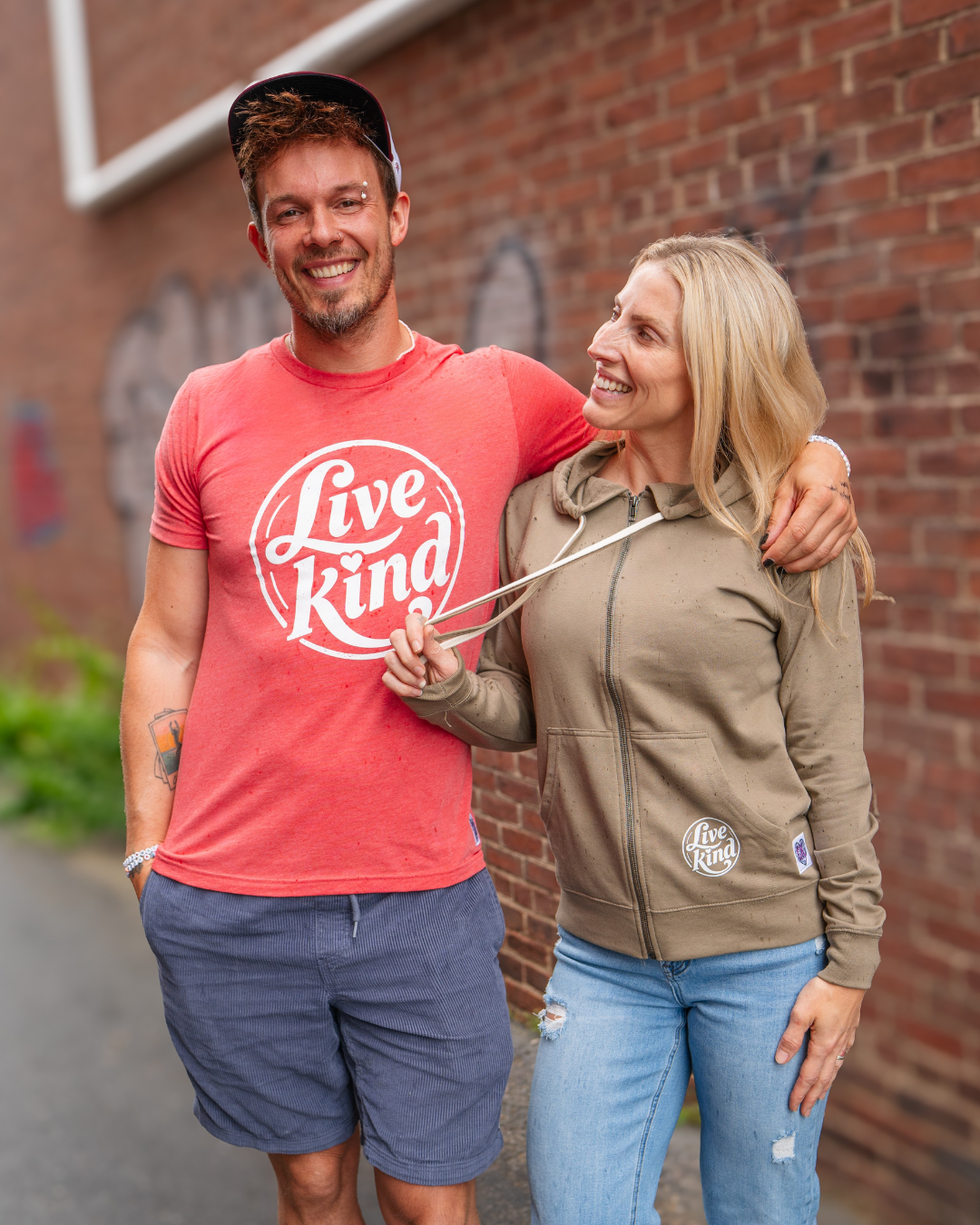 LIVE KIND TEE