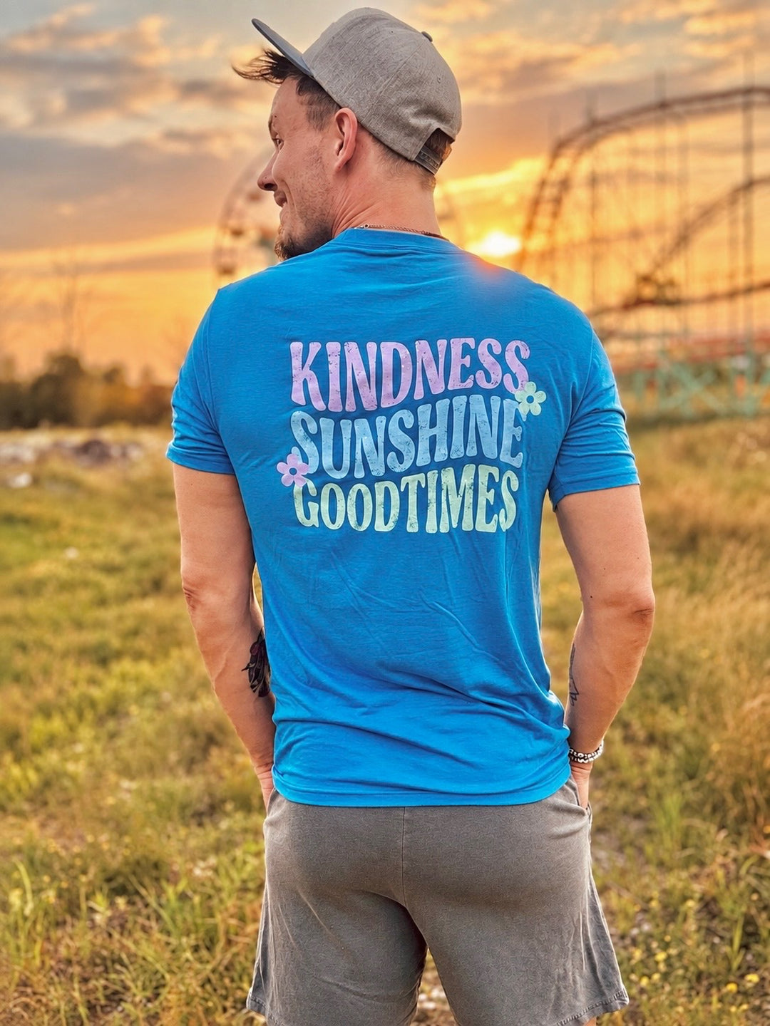 KINDNESS SUNSHINE GOOD TIMES TEE