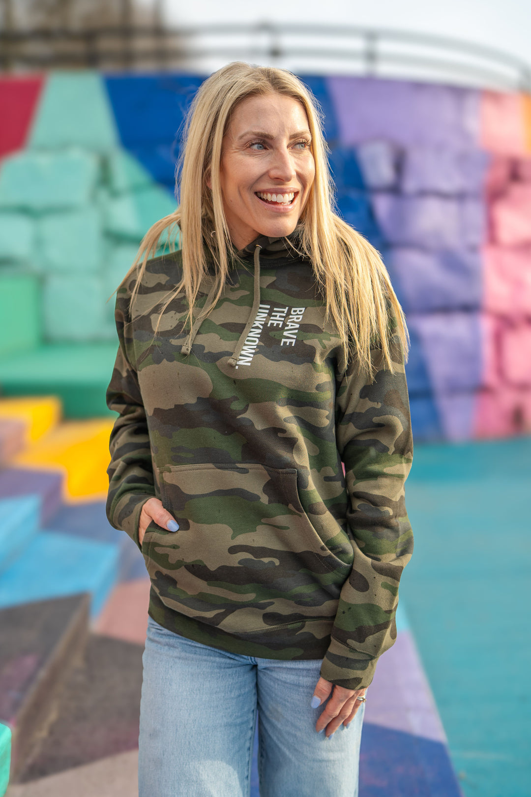 BRAVE THE UNKNOWN HEAVYWEIGHT HOODIE