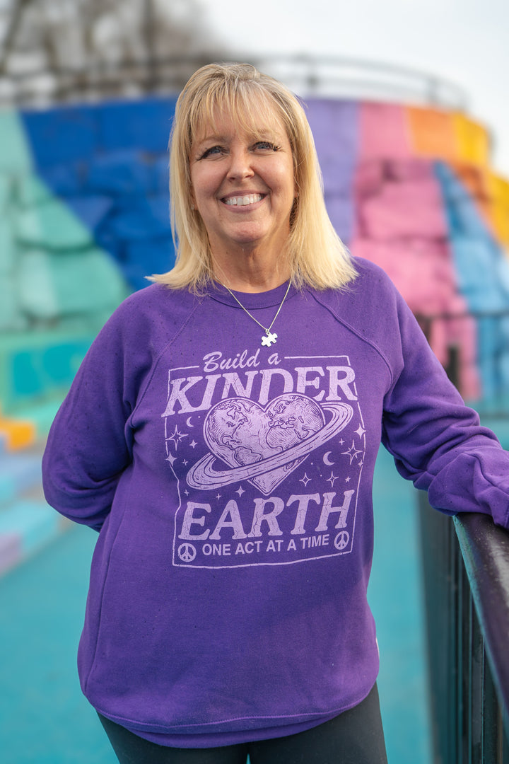 KINDER EARTH CREW SWEATSHIRT