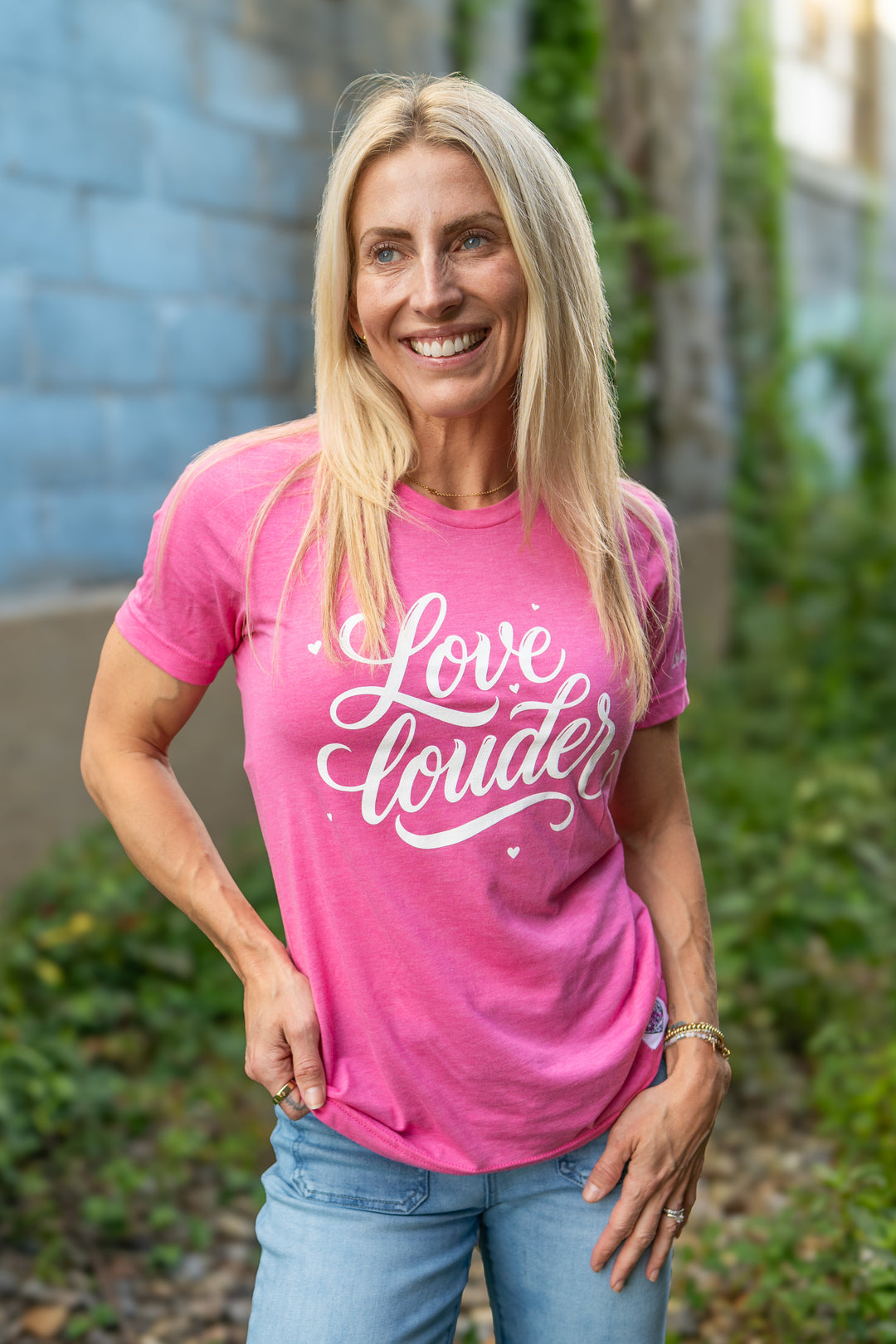 LOVE LOUDER TEE