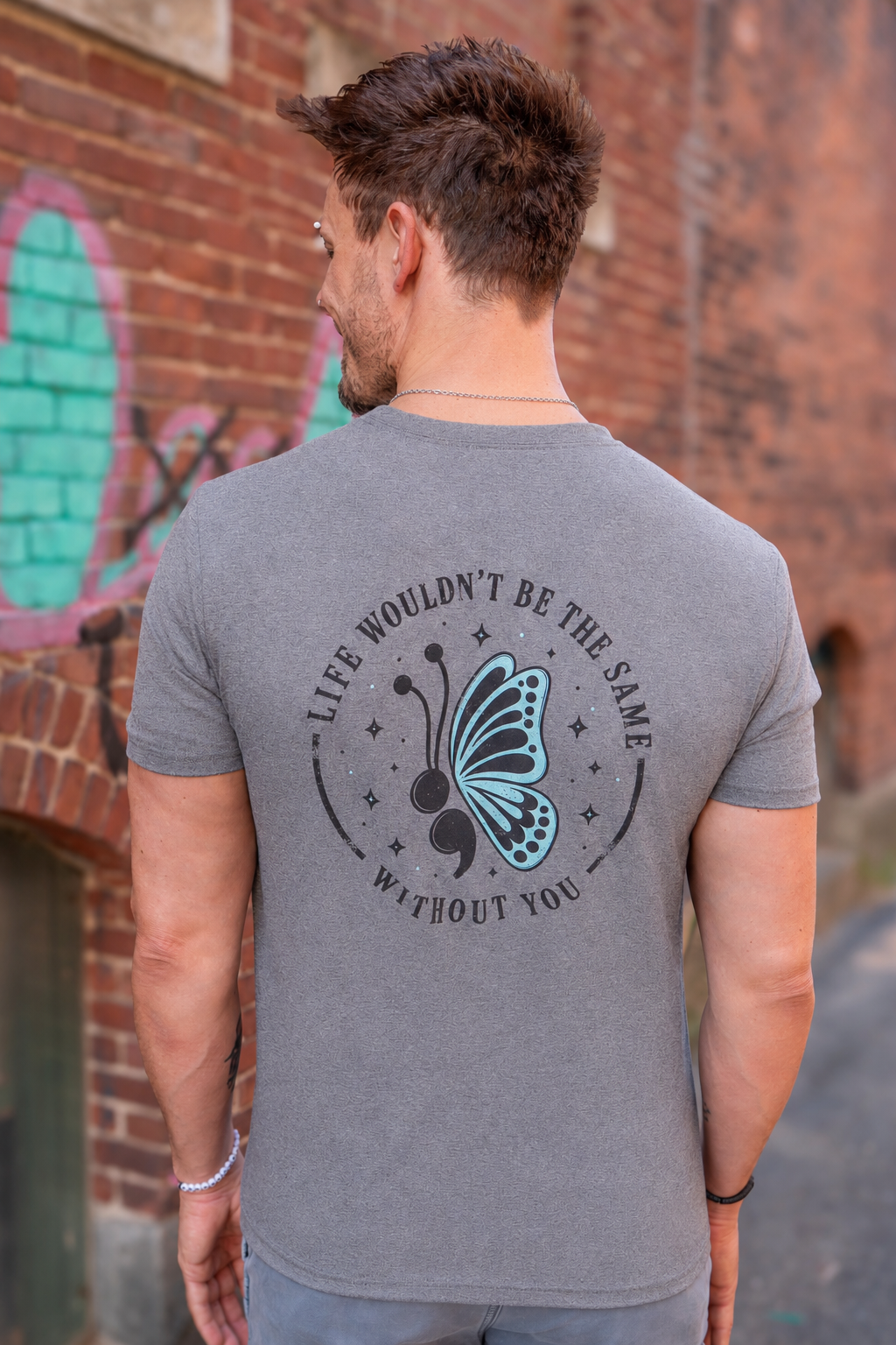 STAY V-NECK TEE